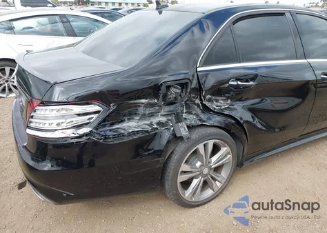 2016 Mercedes-Benz E 350 z USA, uszkodzony, nr VIN WDDHF5KB8GB206622